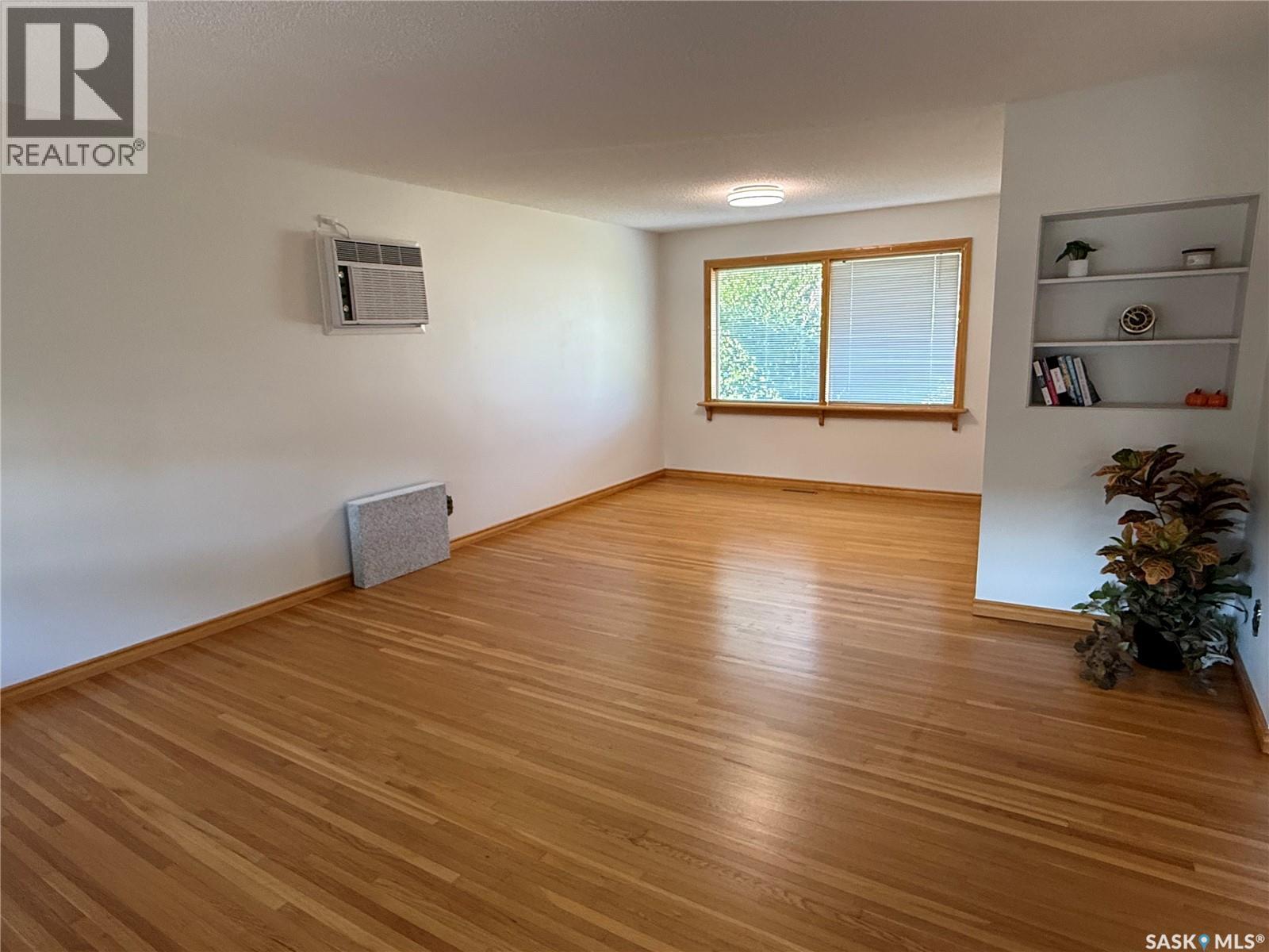 1348 Horace Street, Regina, Saskatchewan  S4T 5L6 - Photo 11 - SK046887