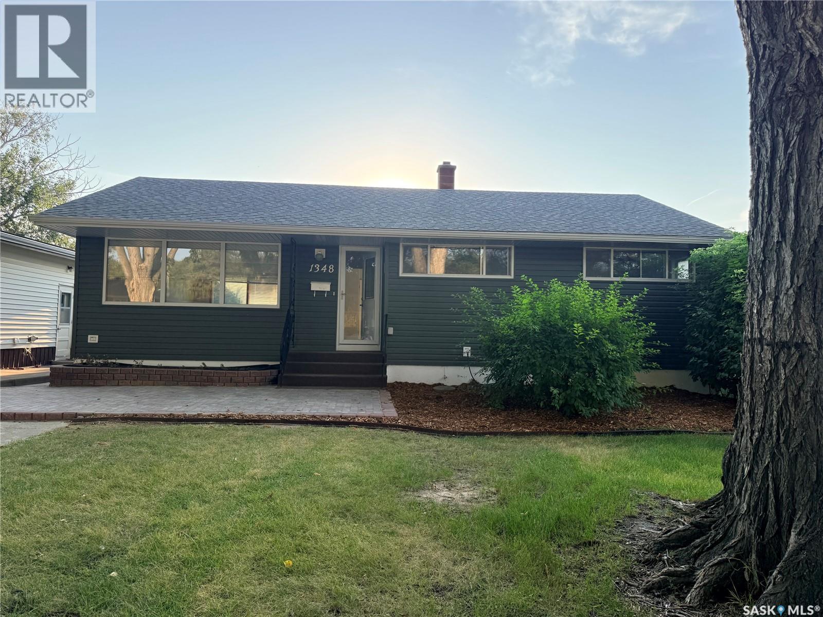 1348 Horace Street, Regina, Saskatchewan  S4T 5L6 - Photo 2 - SK046887