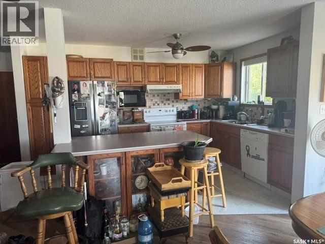 202 62 24th Street, Battleford, Saskatchewan  S0M 0E0 - Photo 2 - SK046855
