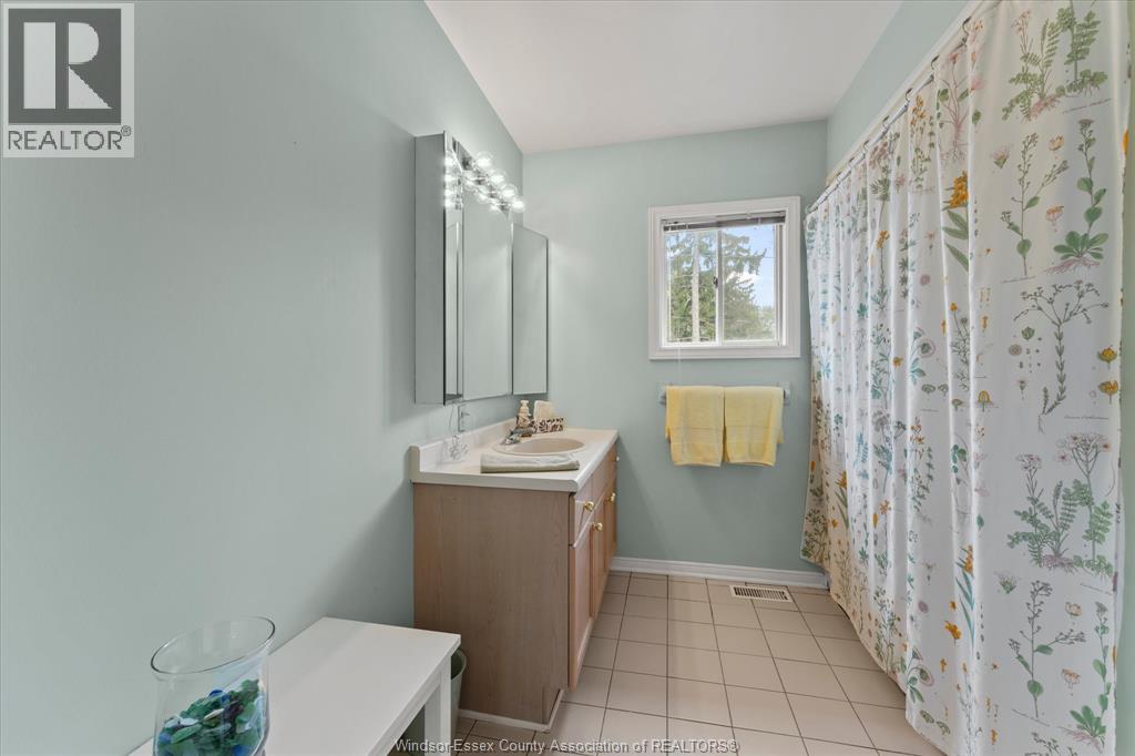 2935 Mckay Avenue Unit# 2, Windsor, Ontario  N9E 2R1 - Photo 23 - 26021069