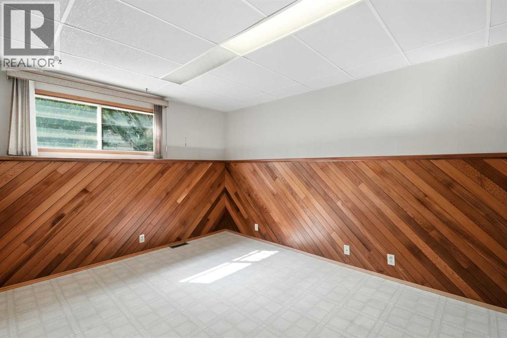299 Woodside Circle SW, Calgary, Alberta  T2W 3K2 - Photo 22 - A2339809