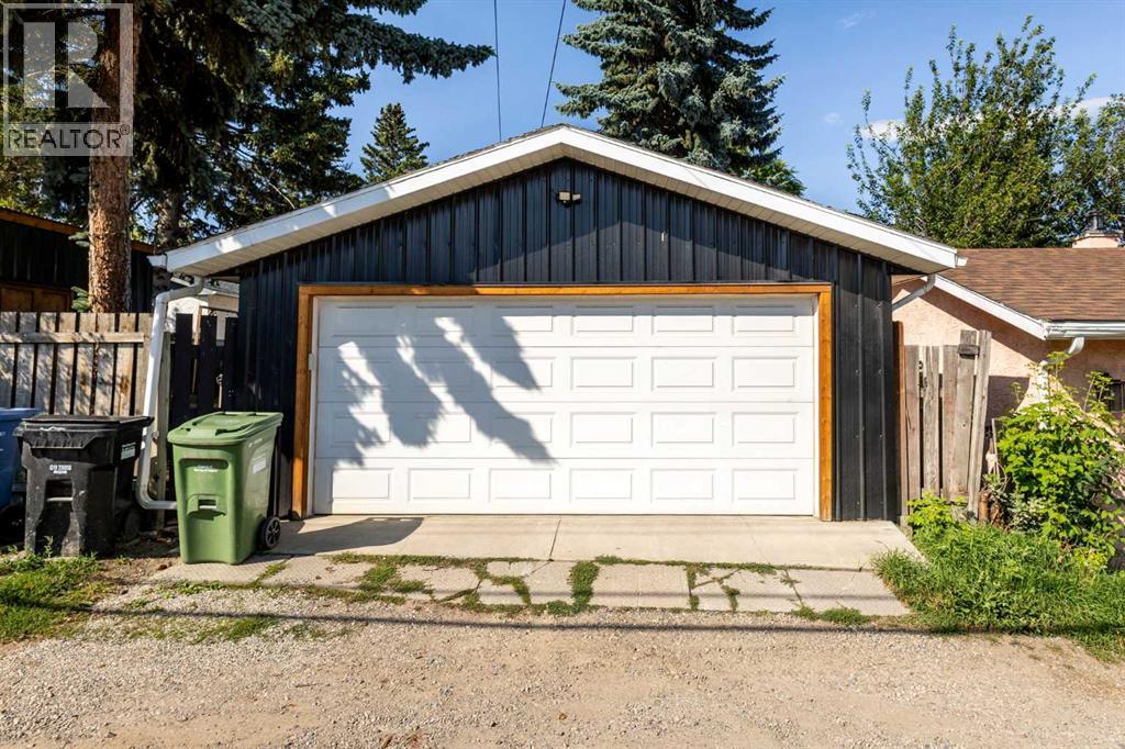 809 68 Avenue SW, Calgary, Alberta  T2V 0N5 - Photo 25 - A2339915