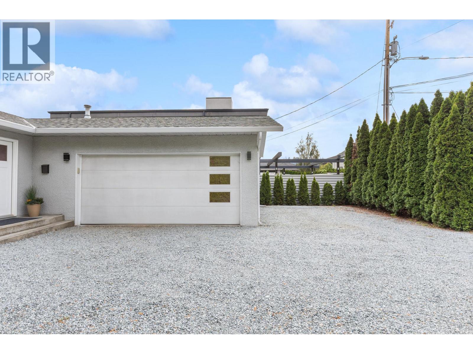 602 Willms Road, Kelowna, British Columbia  V1W 1B6 - Photo 4 - 10397792