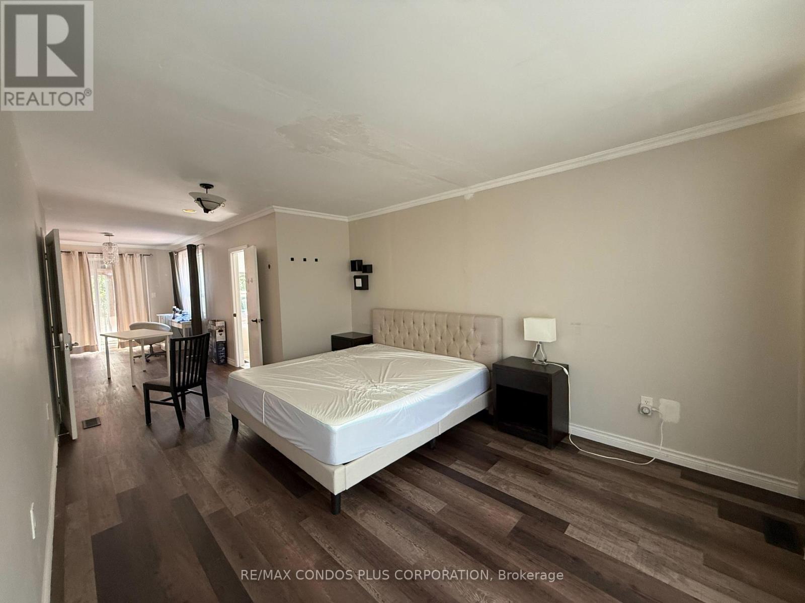 15 Irwin Avenue, Toronto, Ontario  M4Y 1L1 - Photo 8 - C13702628