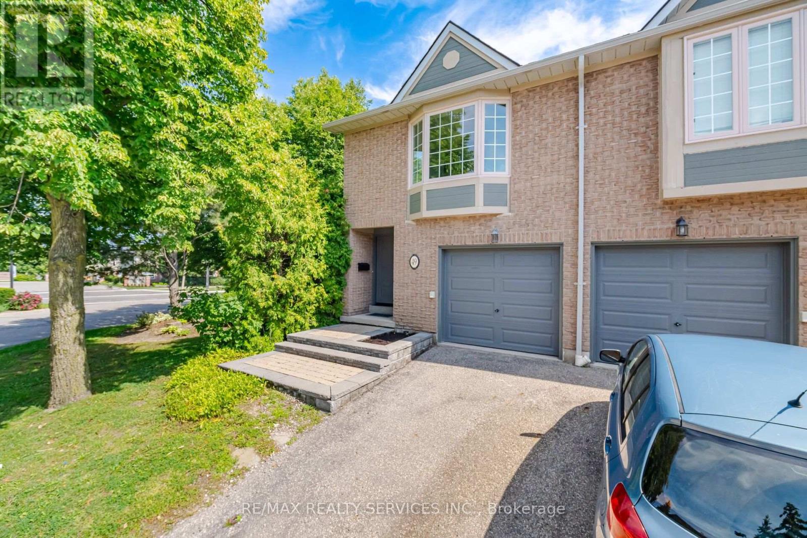 49 - 3100 Fifth Line W, Mississauga, Ontario L5L 5V5 - Photo 2 - W13721276
