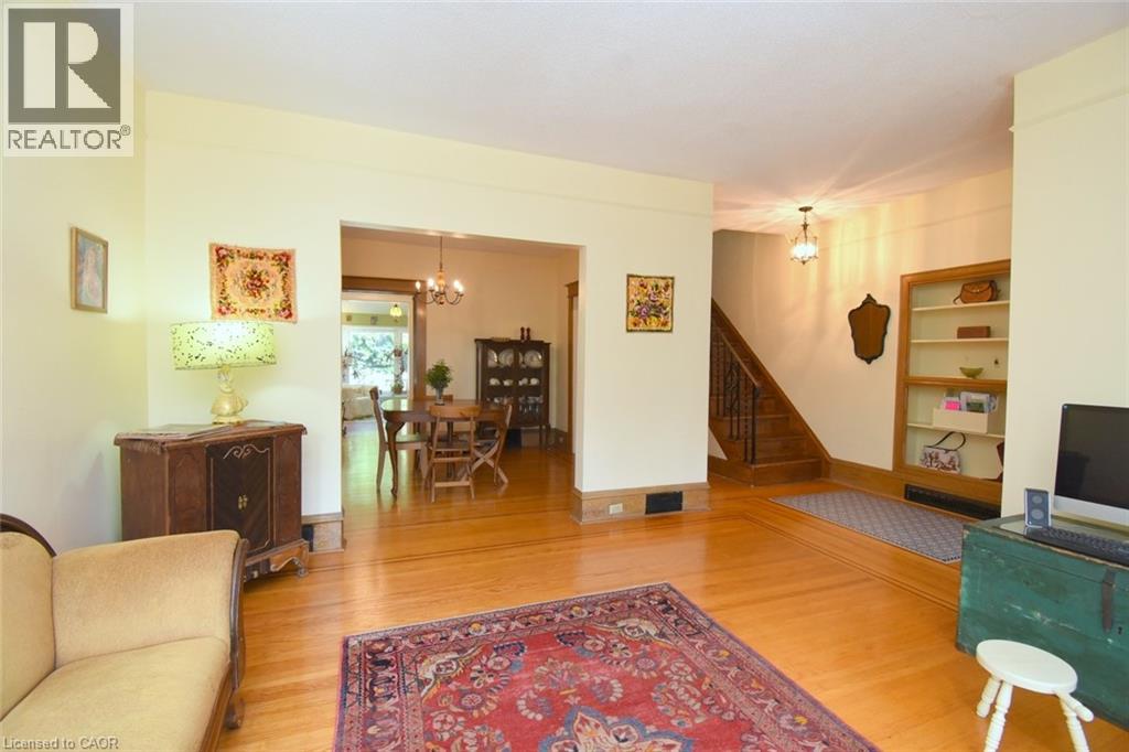 28 St Clair Avenue, Hamilton, Ontario  L8M 2N3 - Photo 9 - 40841321