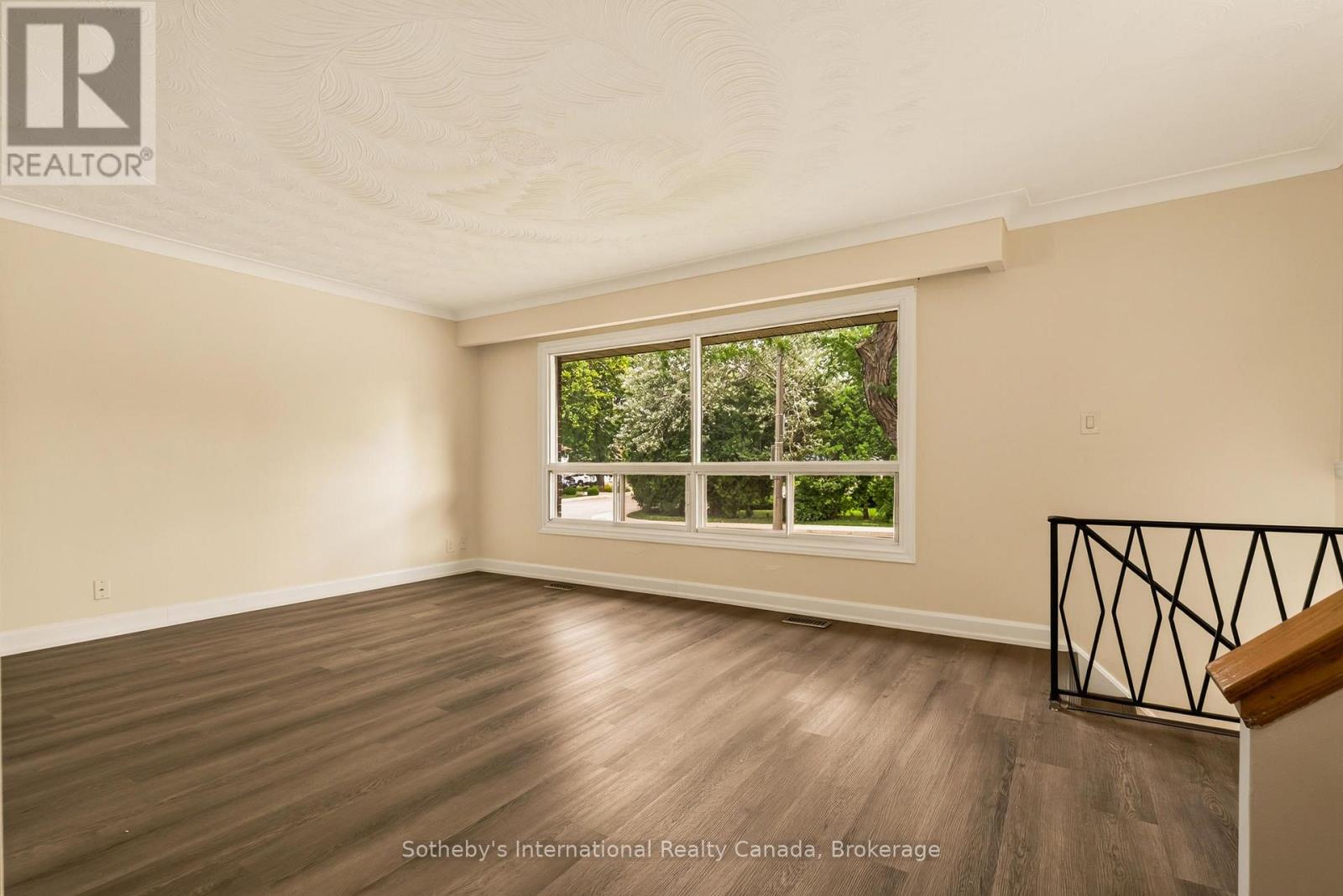 7 Delmar Drive, Hamilton, Ontario  L9C 1J2 - Photo 4 - X13722878
