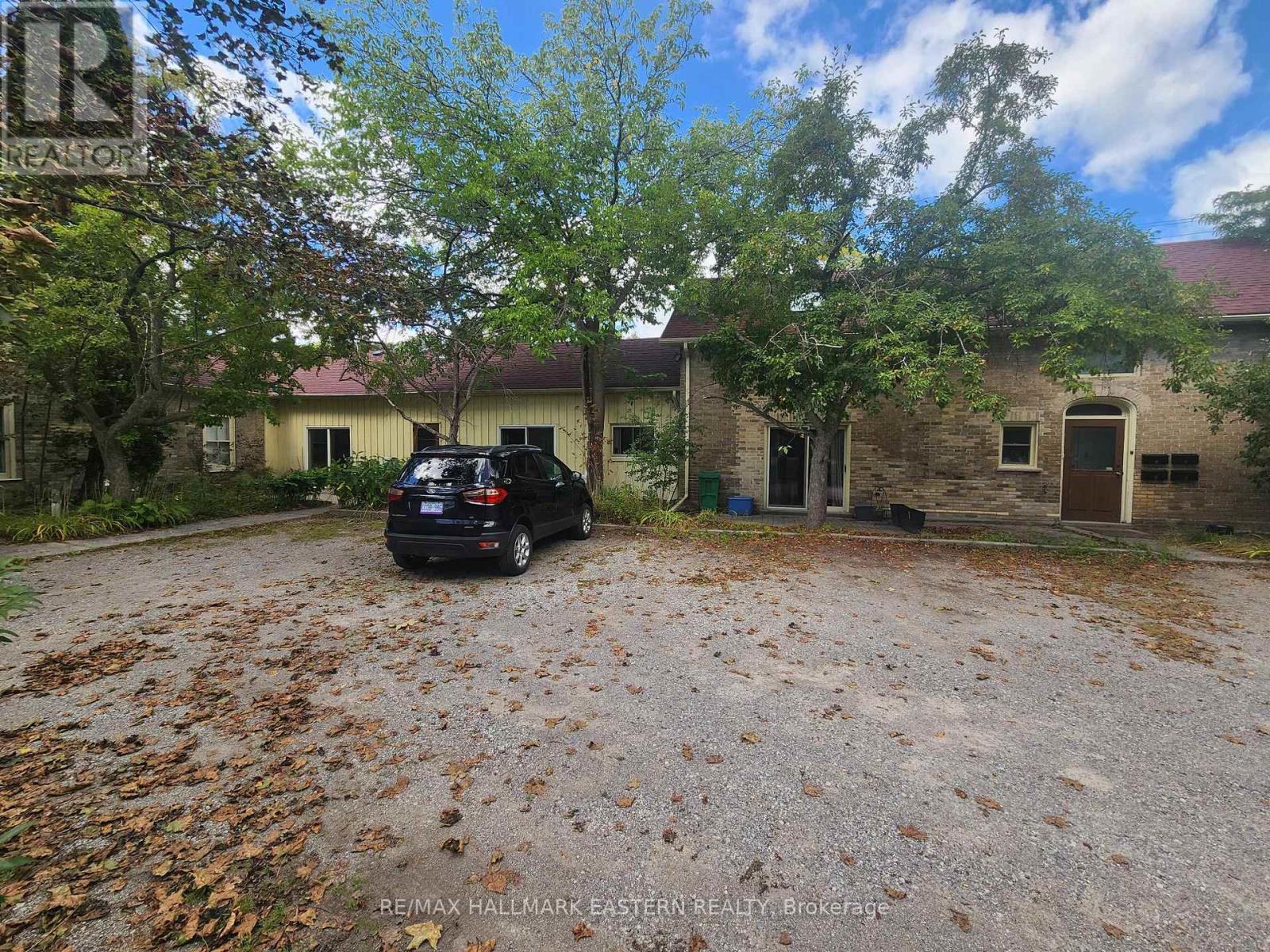 11 ARGYLE STREET, Peterborough, Ontario