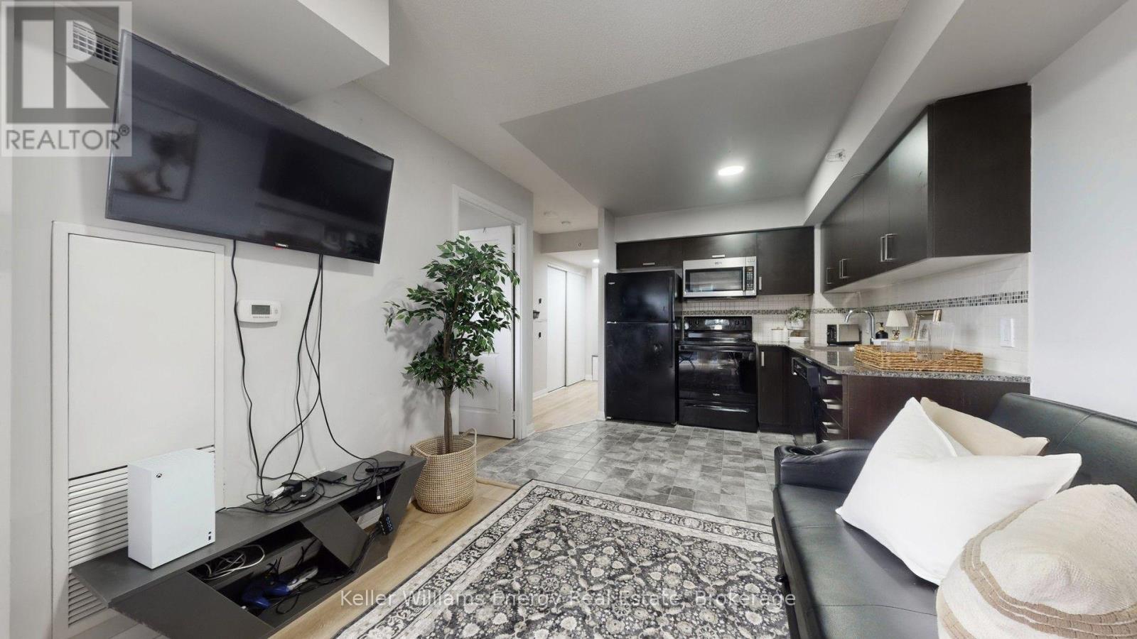 617 - 30 Meadowglen Place, Toronto, Ontario  M1G 0A6 - Photo 8 - E13722886