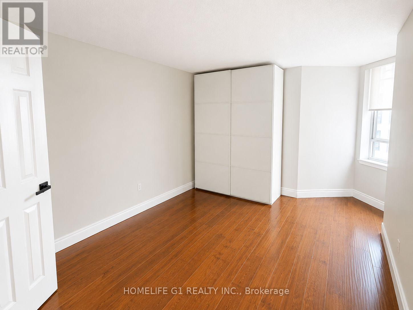 301 - 633 Bay Street, Toronto, Ontario  M5G 2G4 - Photo 12 - C13722870