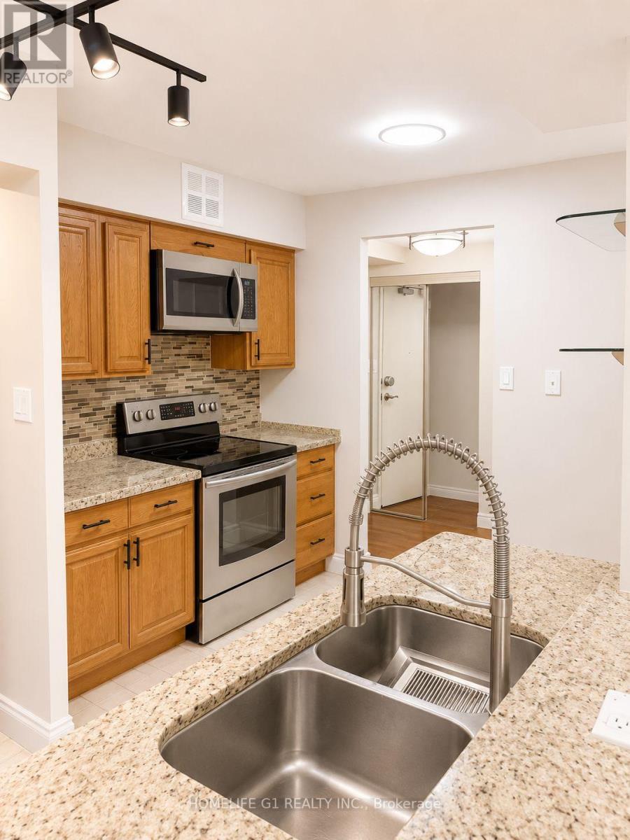 301 - 633 Bay Street, Toronto, Ontario  M5G 2G4 - Photo 3 - C13722870