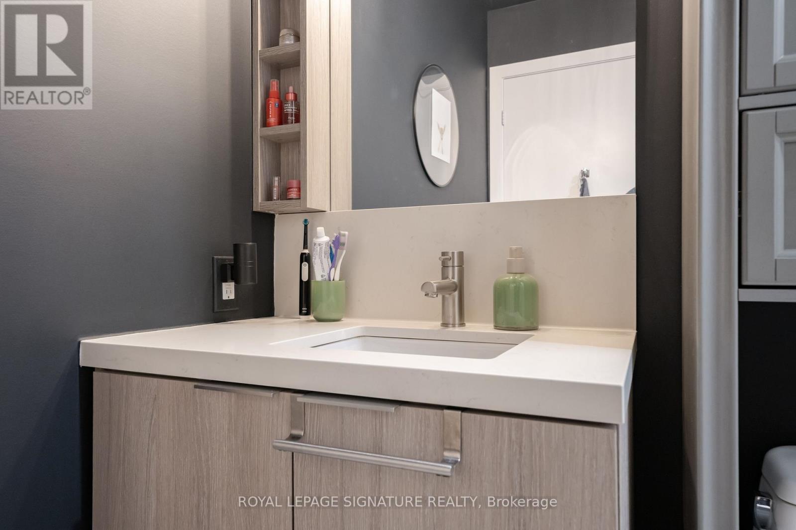 929 - 2020 Bathurst Street, Toronto, Ontario  M5P 0A6 - Photo 10 - C13722898