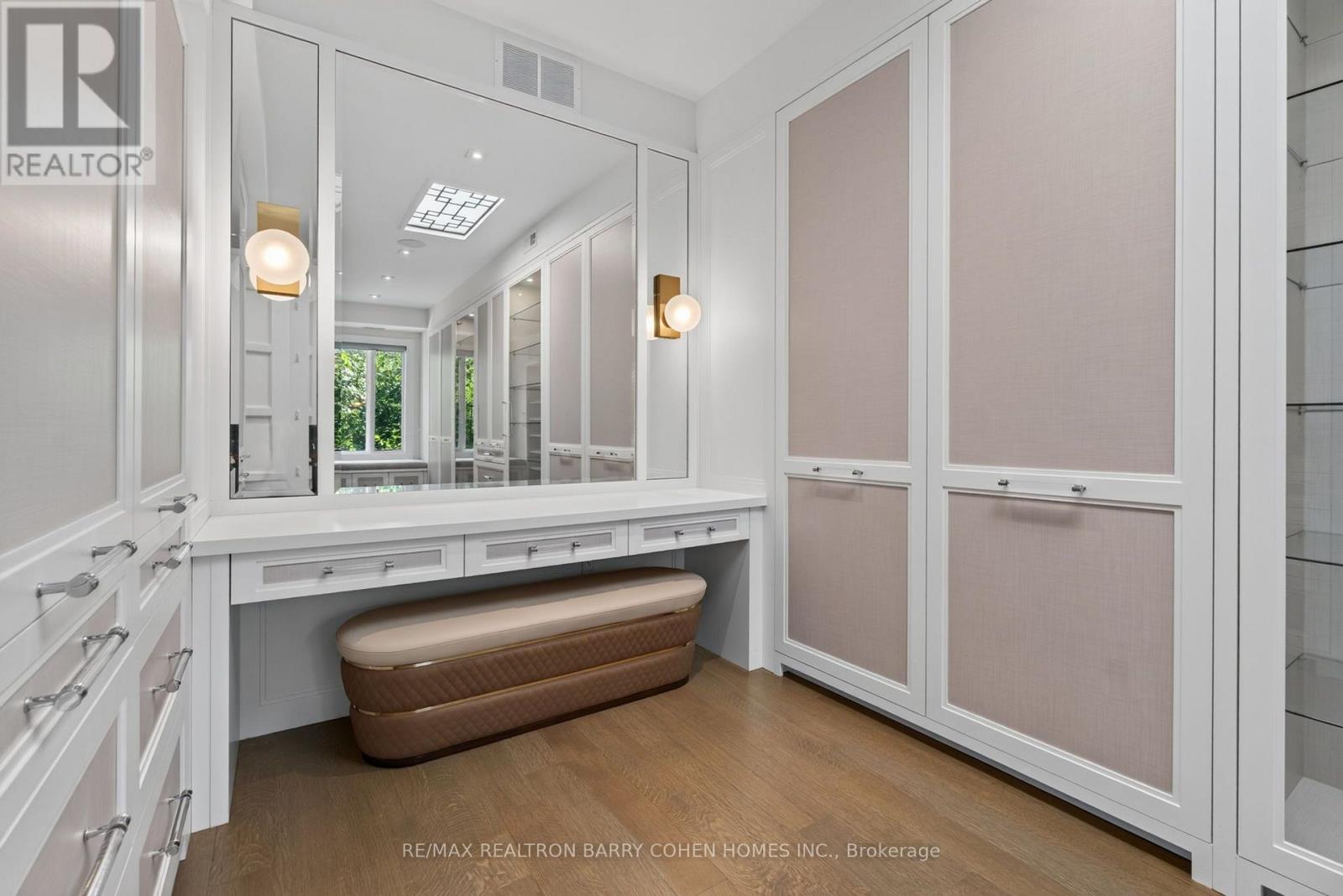 154 Yonge Boulevard, Toronto, Ontario  M5M 3H4 - Photo 24 - C13722918