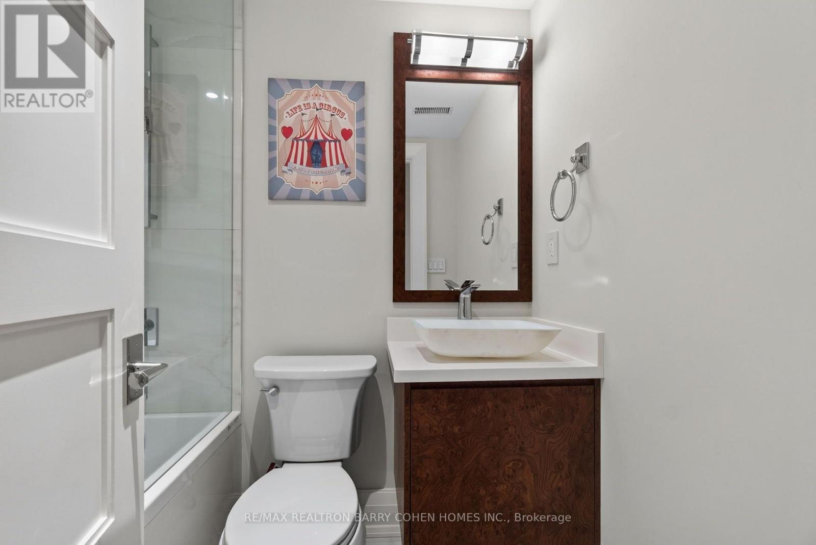154 Yonge Boulevard, Toronto, Ontario  M5M 3H4 - Photo 43 - C13722918
