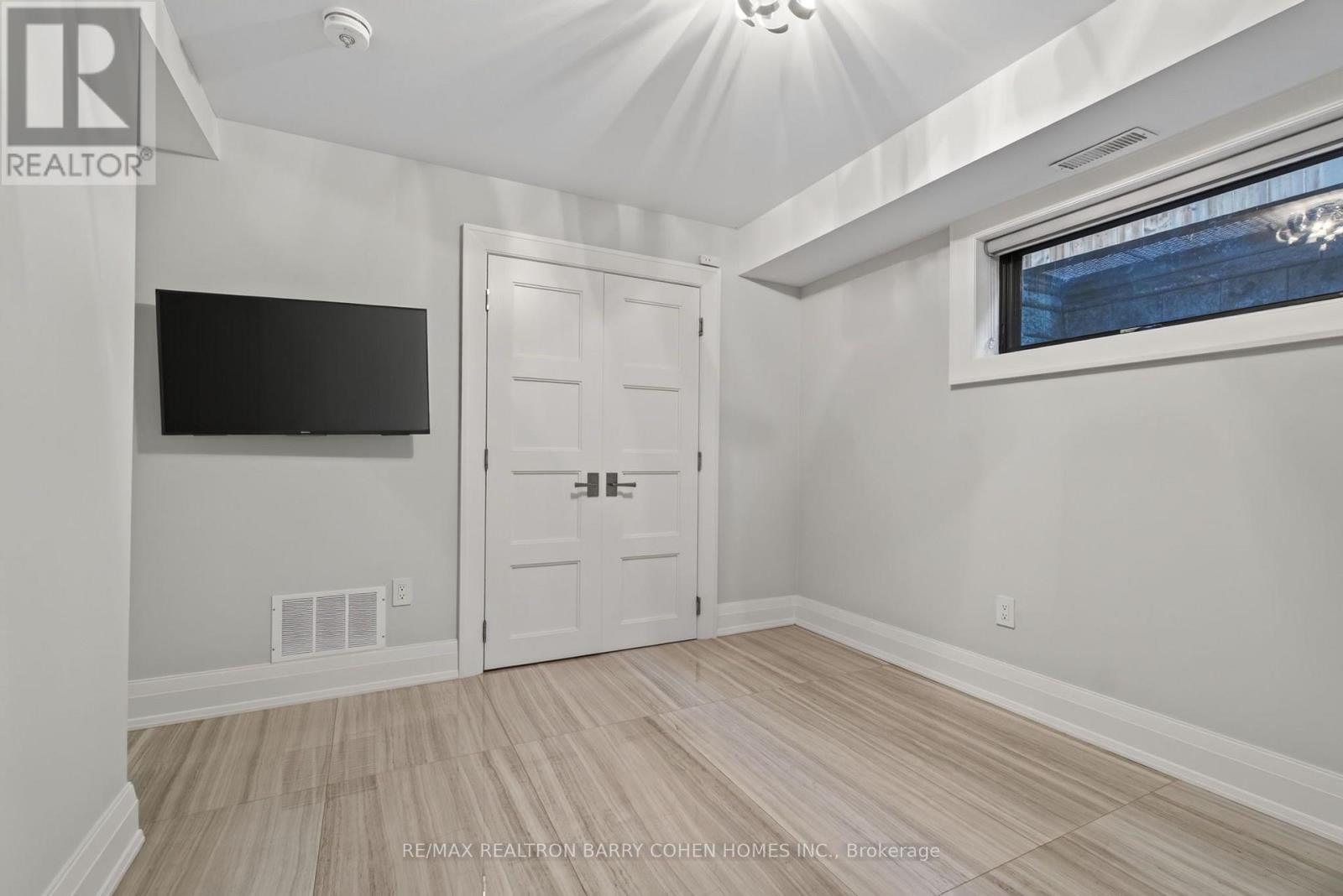 154 Yonge Boulevard, Toronto, Ontario  M5M 3H4 - Photo 44 - C13722918