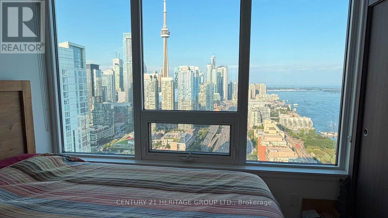 4515 - 17 Bathurst Street, Toronto, Ontario  M5V 1A5 - Photo 3 - C13722944