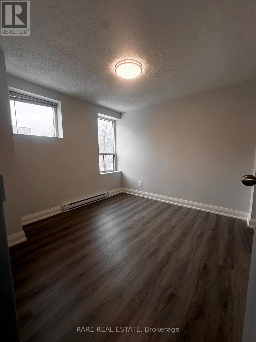 8 - 99 Bellevue Avenue, Toronto, Ontario  M5T 2N8 - Photo 5 - C13722966