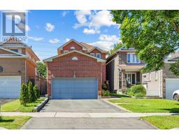 6 BLUEBELL CRESCENT, Whitby, Ontario