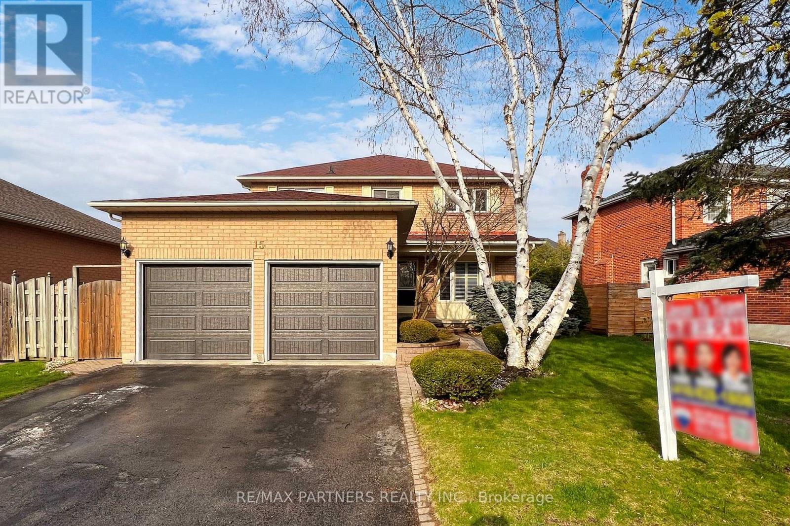 15 RIBBLESDALE DRIVE, Whitby, Ontario
