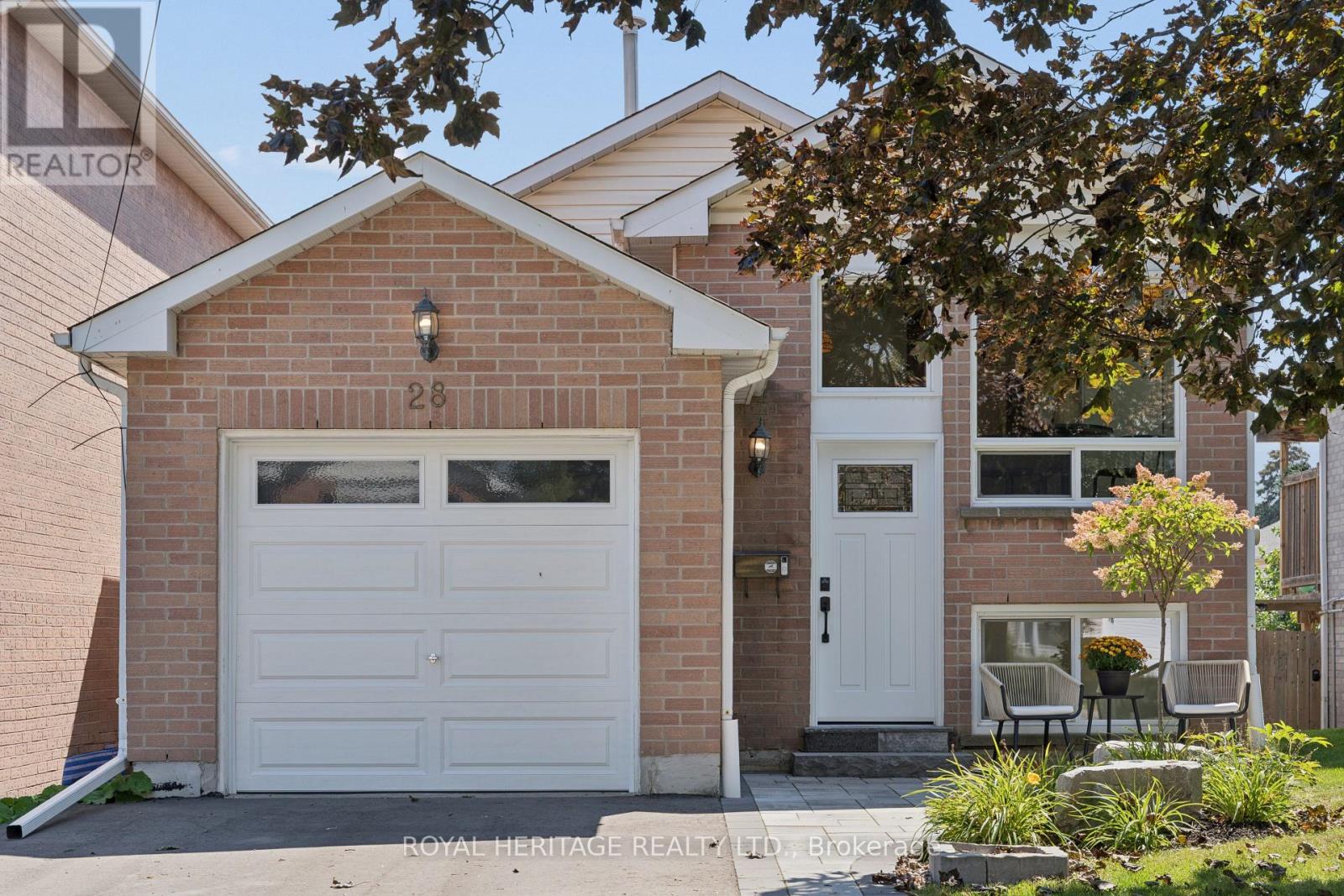 28 GLANVILLE CRESCENT, Clarington, Ontario