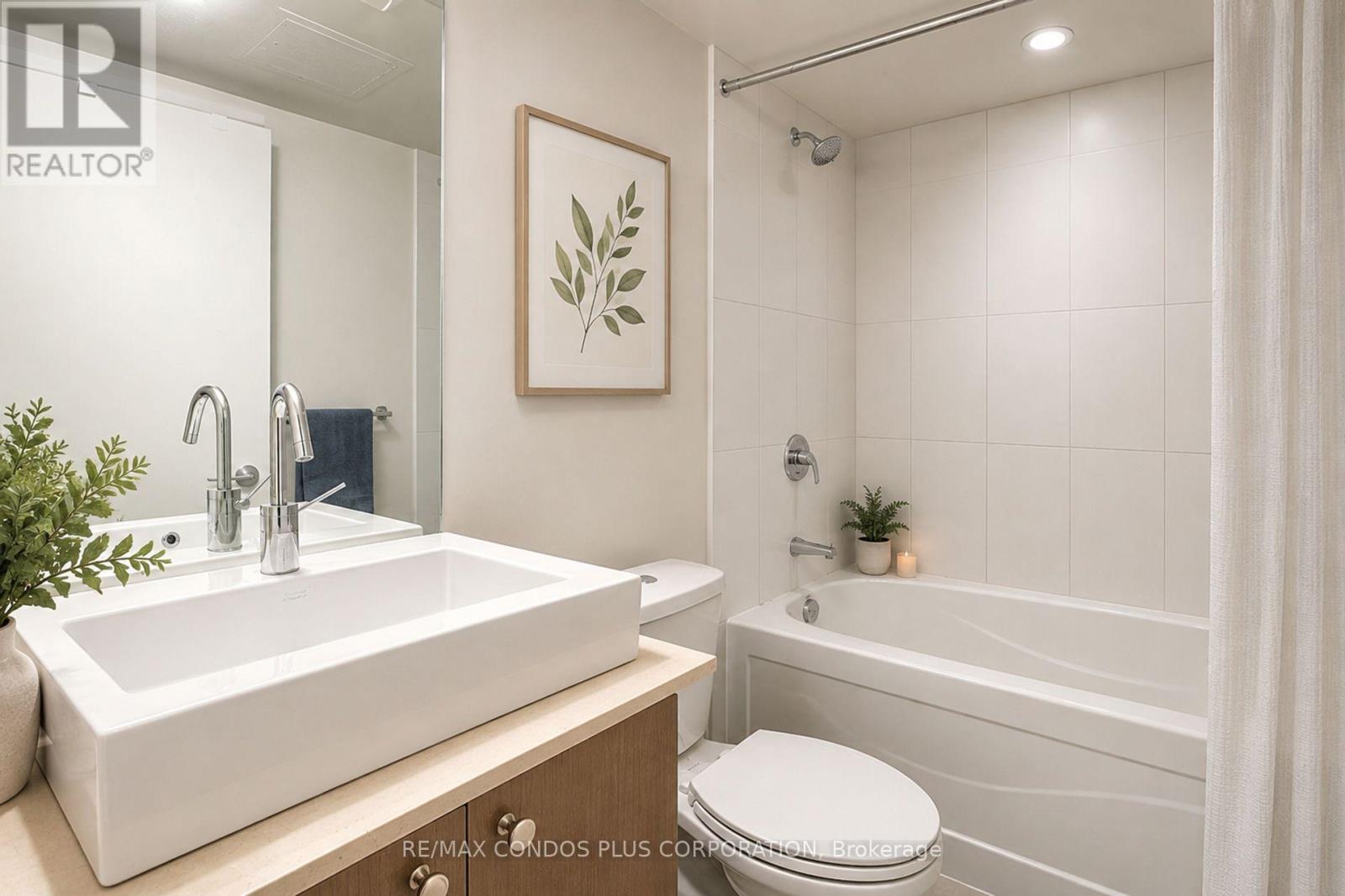 L07 - 201 Carlaw Avenue, Toronto, Ontario  M4M 2S3 - Photo 5 - E13722984
