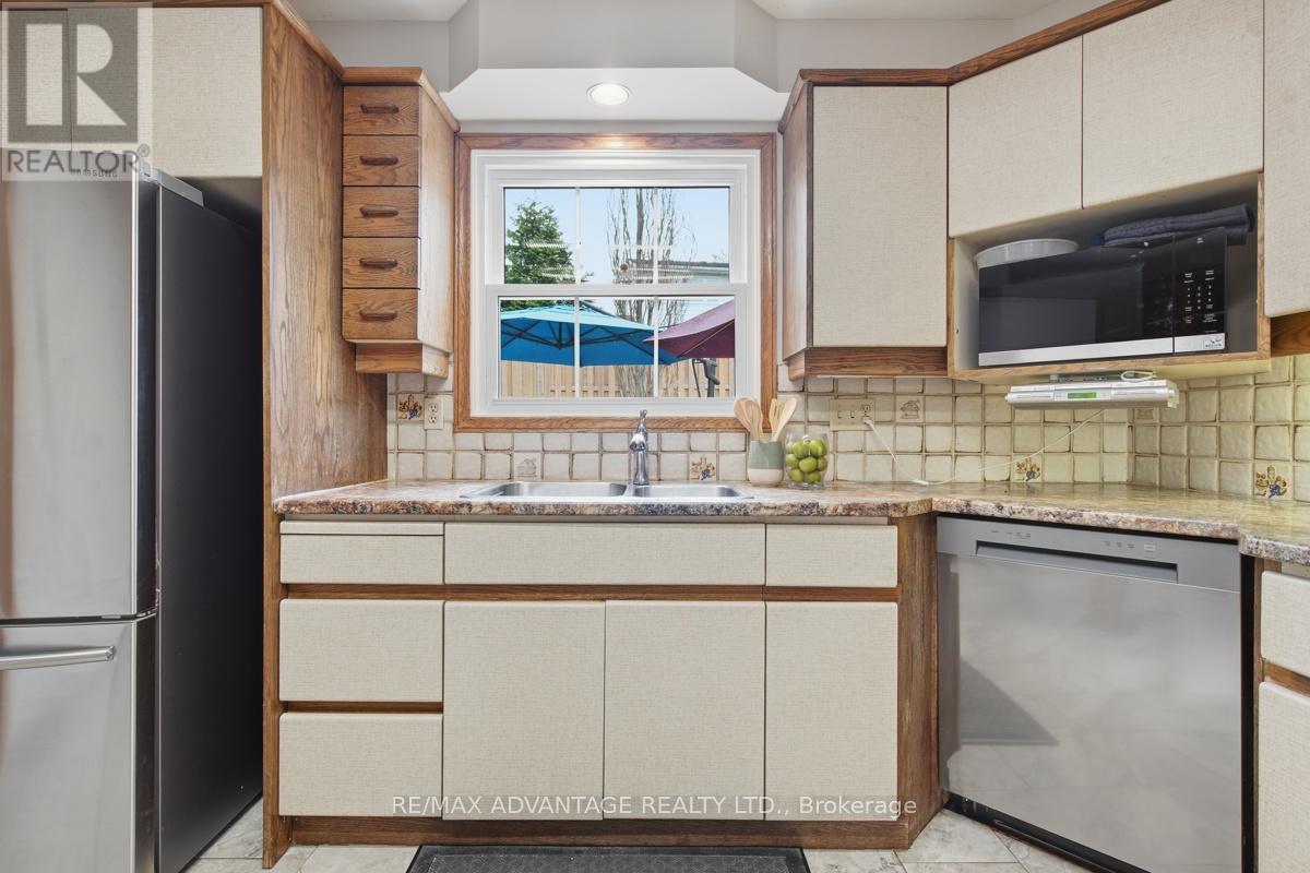 35 Cowan Place, London South, Ontario  N6C 2X4 - Photo 15 - X13722872