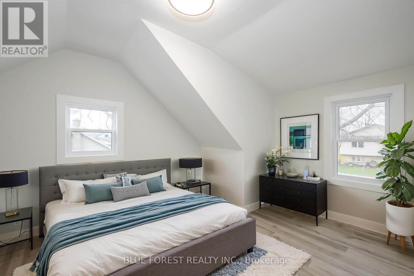 186 Victoria Street, Southwest Middlesex, Ontario  N0L 1M0 - Photo 16 - X13722902