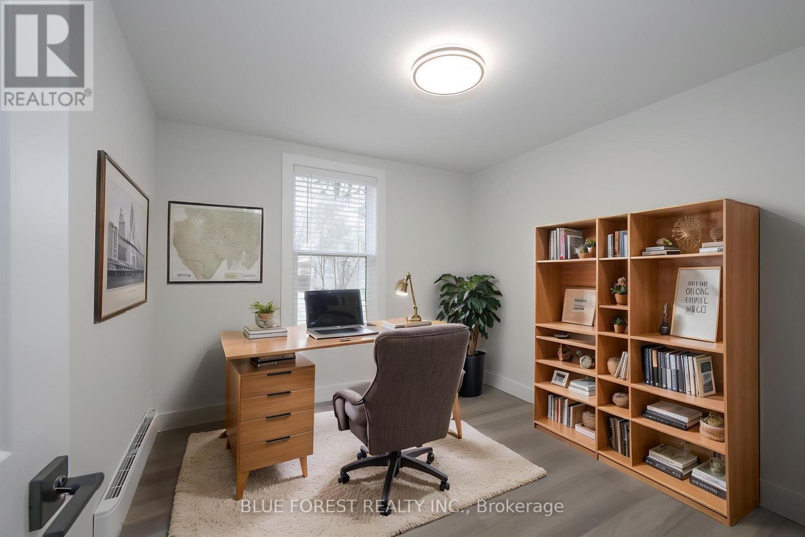 186 Victoria Street, Southwest Middlesex, Ontario  N0L 1M0 - Photo 8 - X13722902