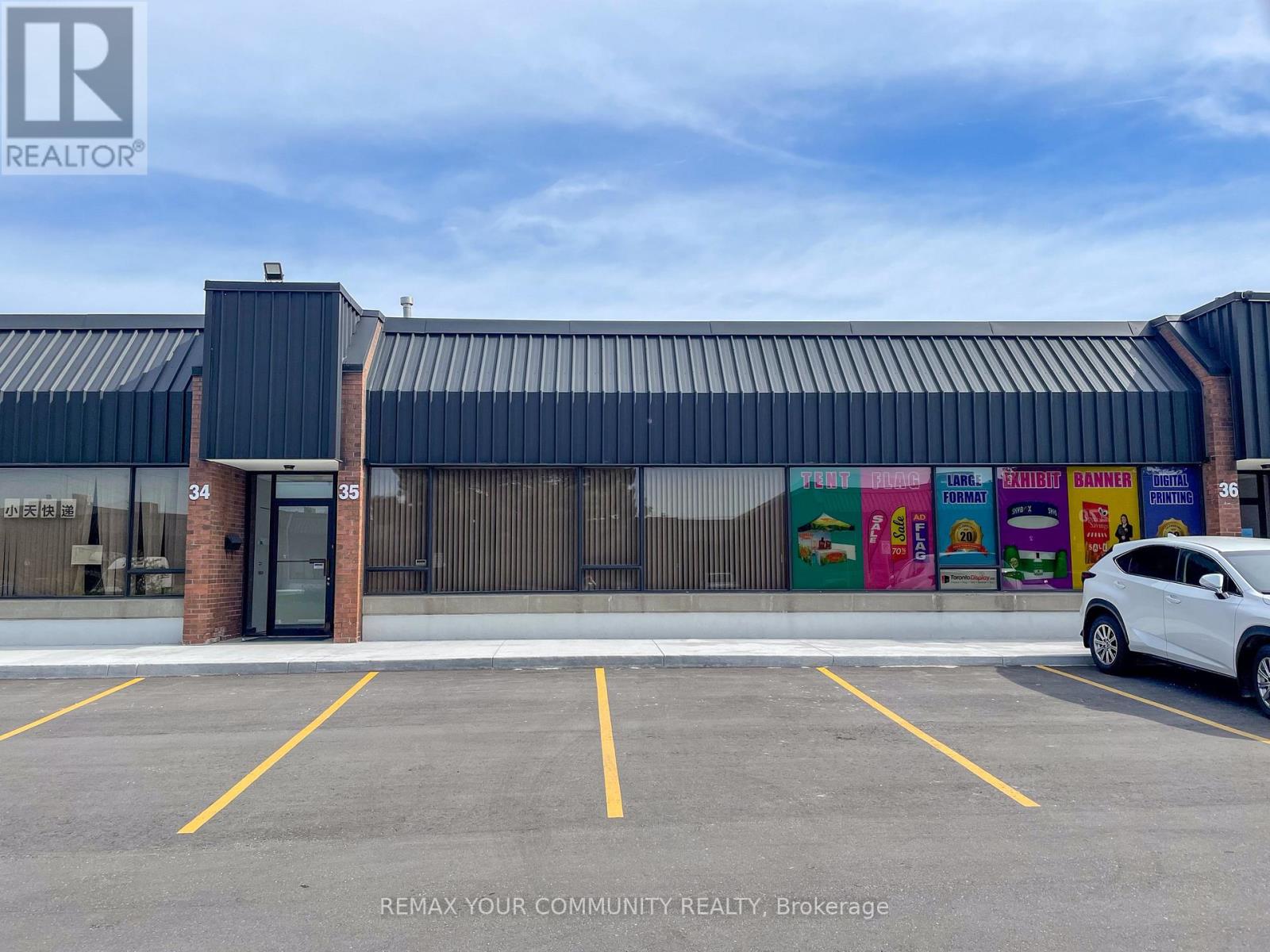 35 - 330 ESNA PARK DRIVE, Markham, Ontario