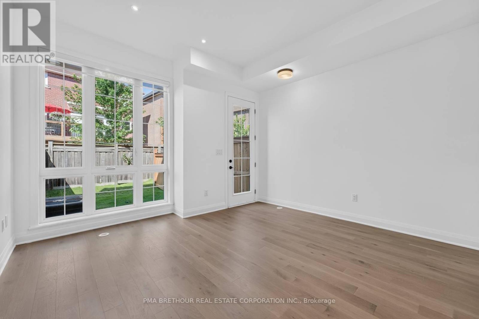 101 Alton Crescent, Vaughan, Ontario  L4J 0M1 - Photo 6 - N13722956
