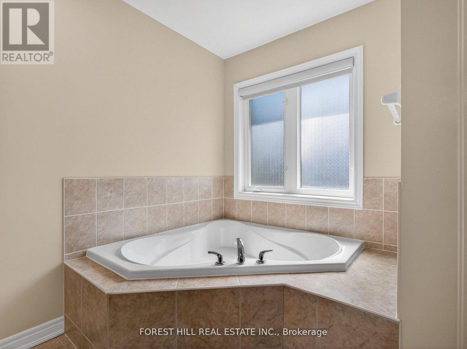 12 Stookes Crescent, Richmond Hill, Ontario  L4E 0J3 - Photo 25 - N13722958