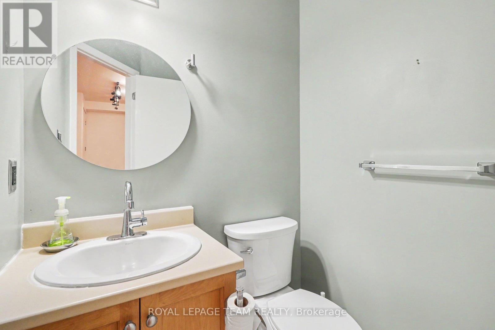 C - 418 Nepean Street, Ottawa, Ontario K1R 5G7 - Photo 3 - X13722848