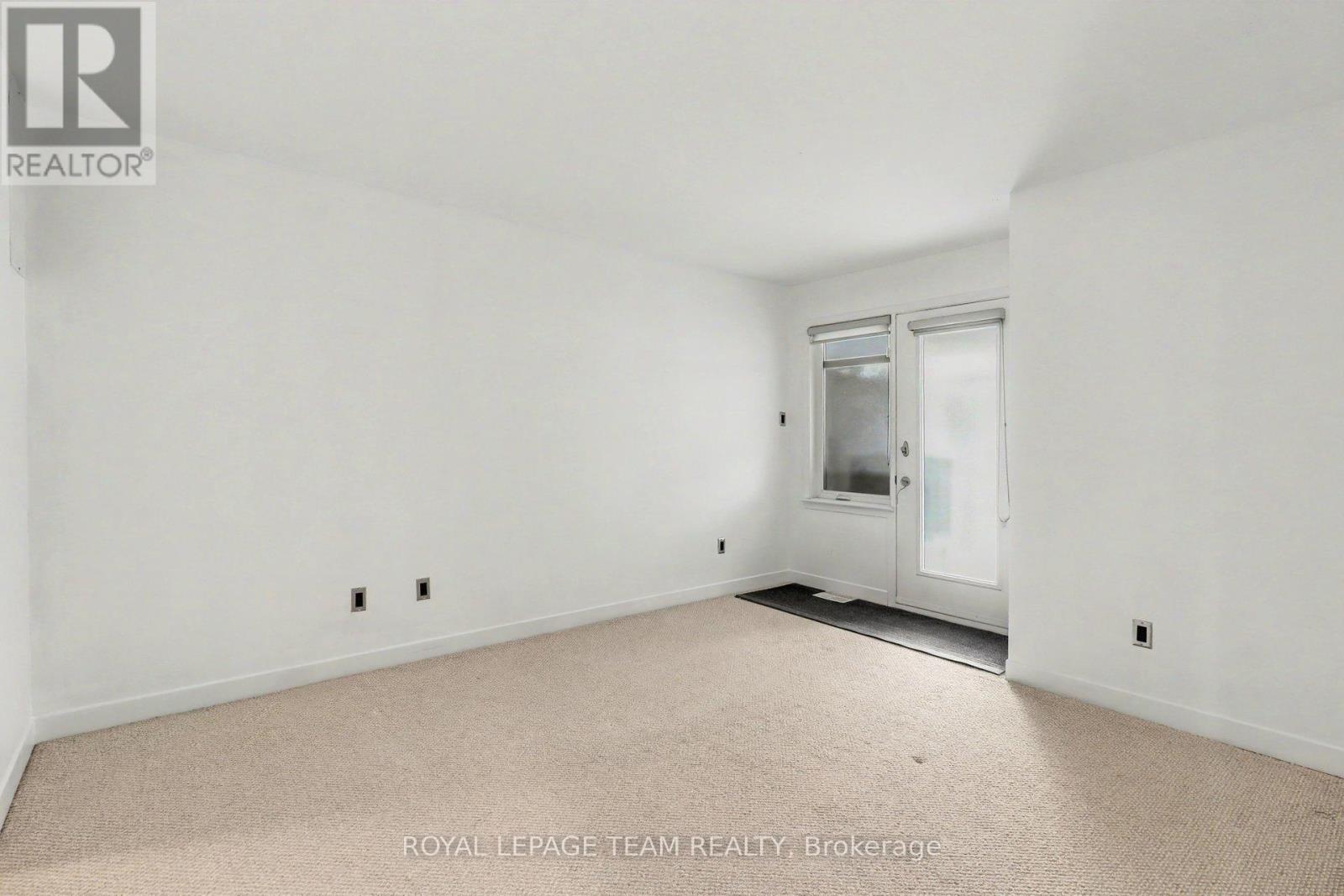C - 418 Nepean Street, Ottawa, Ontario K1R 5G7 - Photo 9 - X13722848