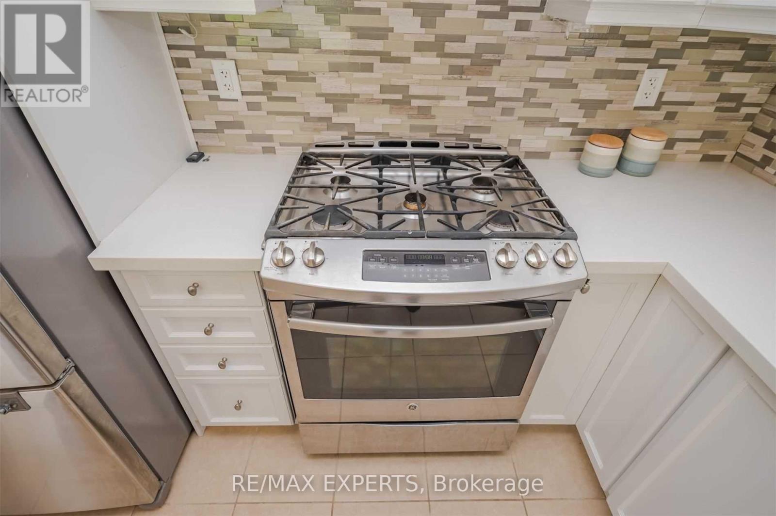 27 Mooney Trail, New Tecumseth, Ontario  L9R 0J4 - Photo 14 - N13723004