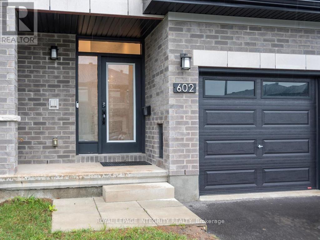 602 Cordelette Circle, Ottawa, Ontario K1W 0P7 - Photo 2 - X13723012