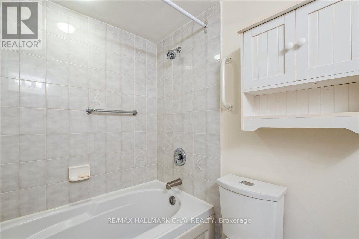 407 - 140 Dunlop Street E, Barrie, Ontario  L4M 6H9 - Photo 24 - S13722828
