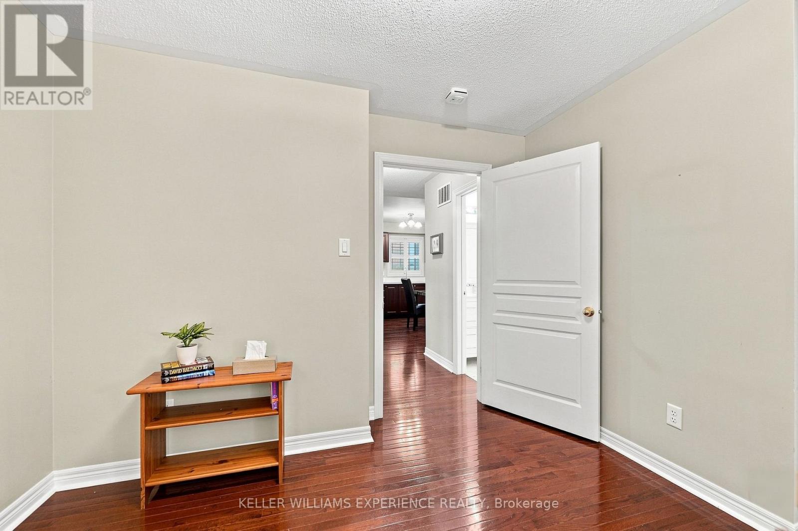 7 Stanley Street, Barrie, Ontario  L4M 6V2 - Photo 22 - S13722980