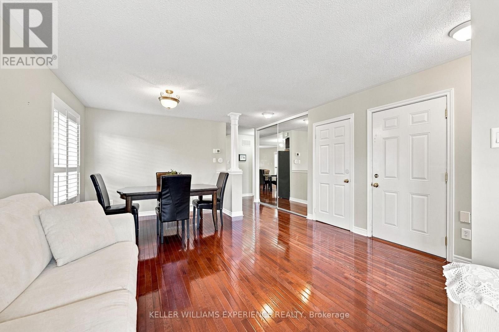 7 Stanley Street, Barrie, Ontario  L4M 6V2 - Photo 6 - S13722980