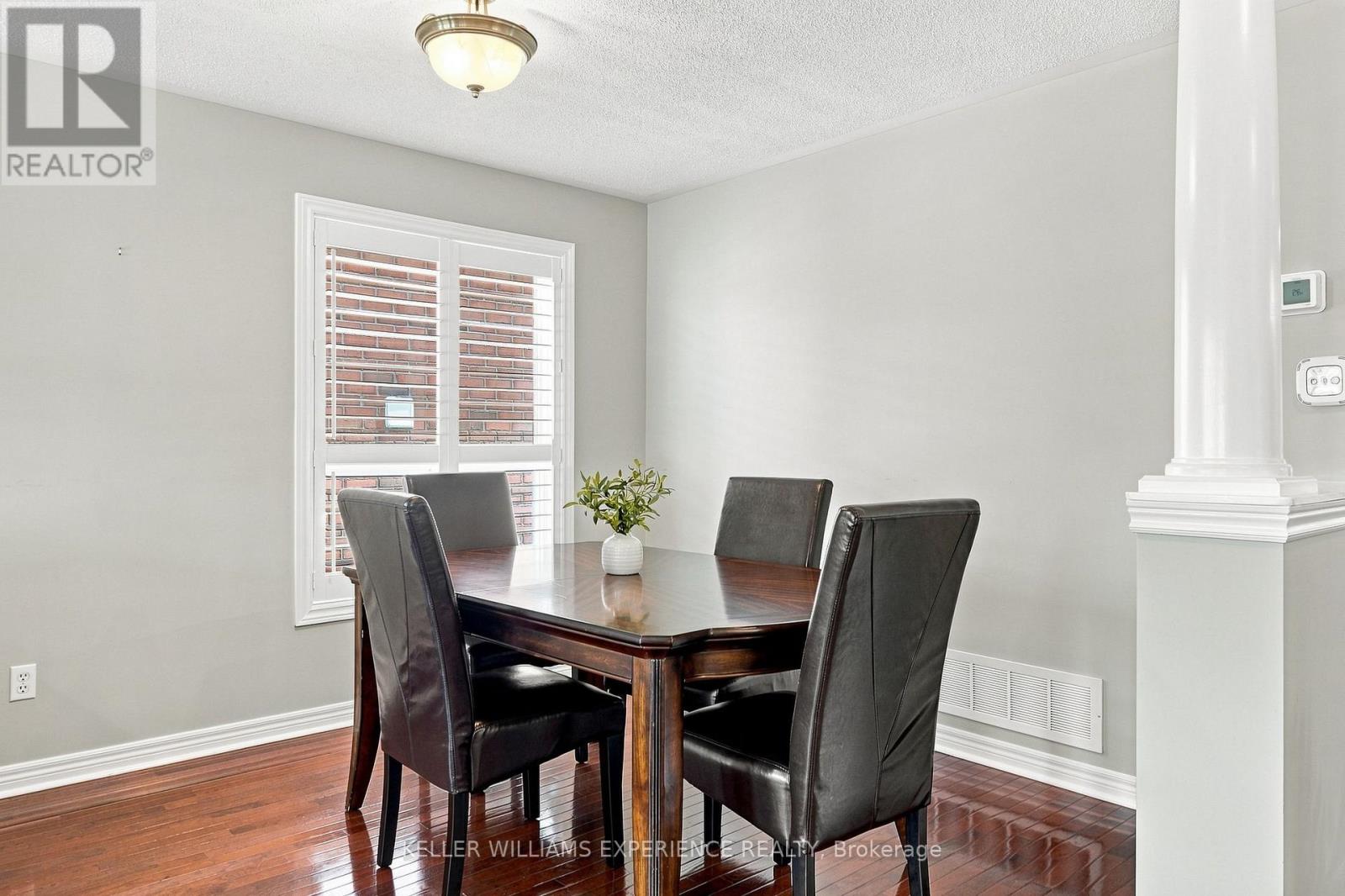7 Stanley Street, Barrie, Ontario  L4M 6V2 - Photo 8 - S13722980
