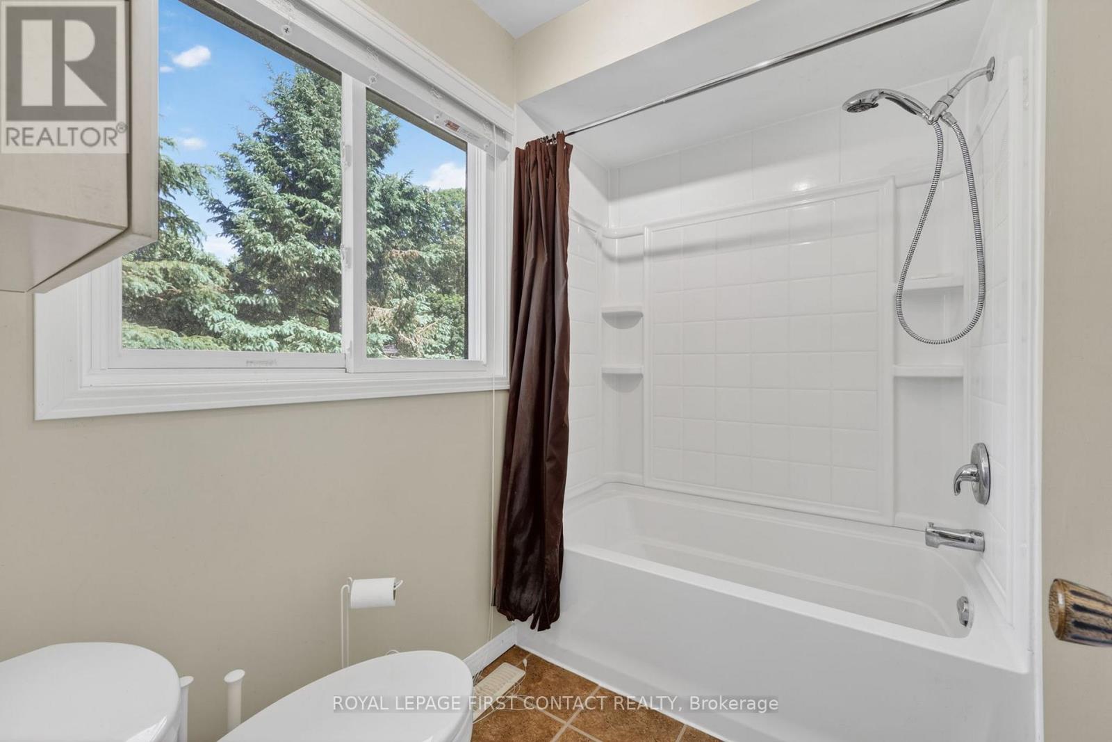 60 Willow Landing Road, Springwater, Ontario  L9X 0P9 - Photo 15 - S13723000