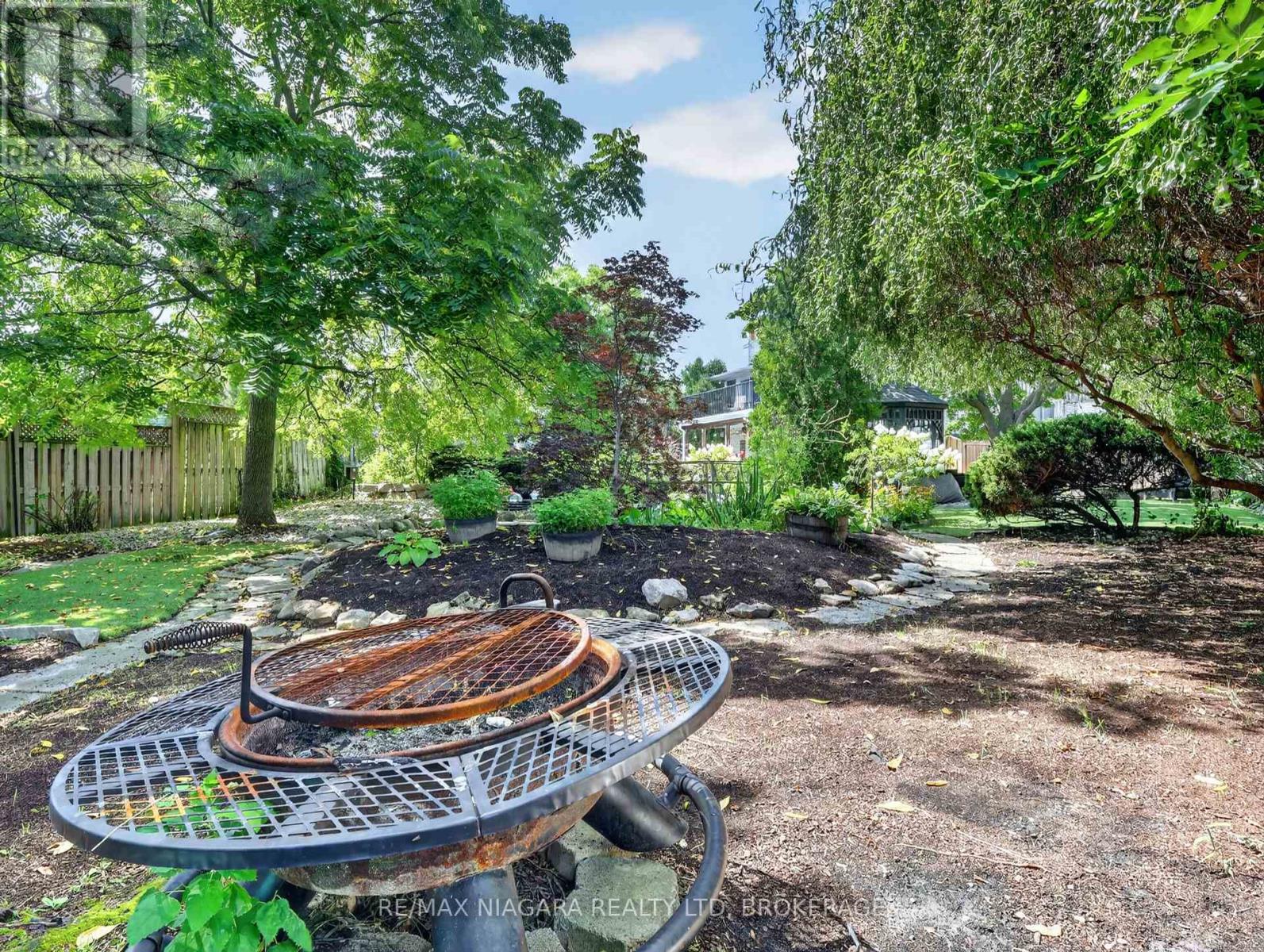14 Fairlawn Court, St. Catharines, Ontario  L2M 7K4 - Photo 11 - X13723016