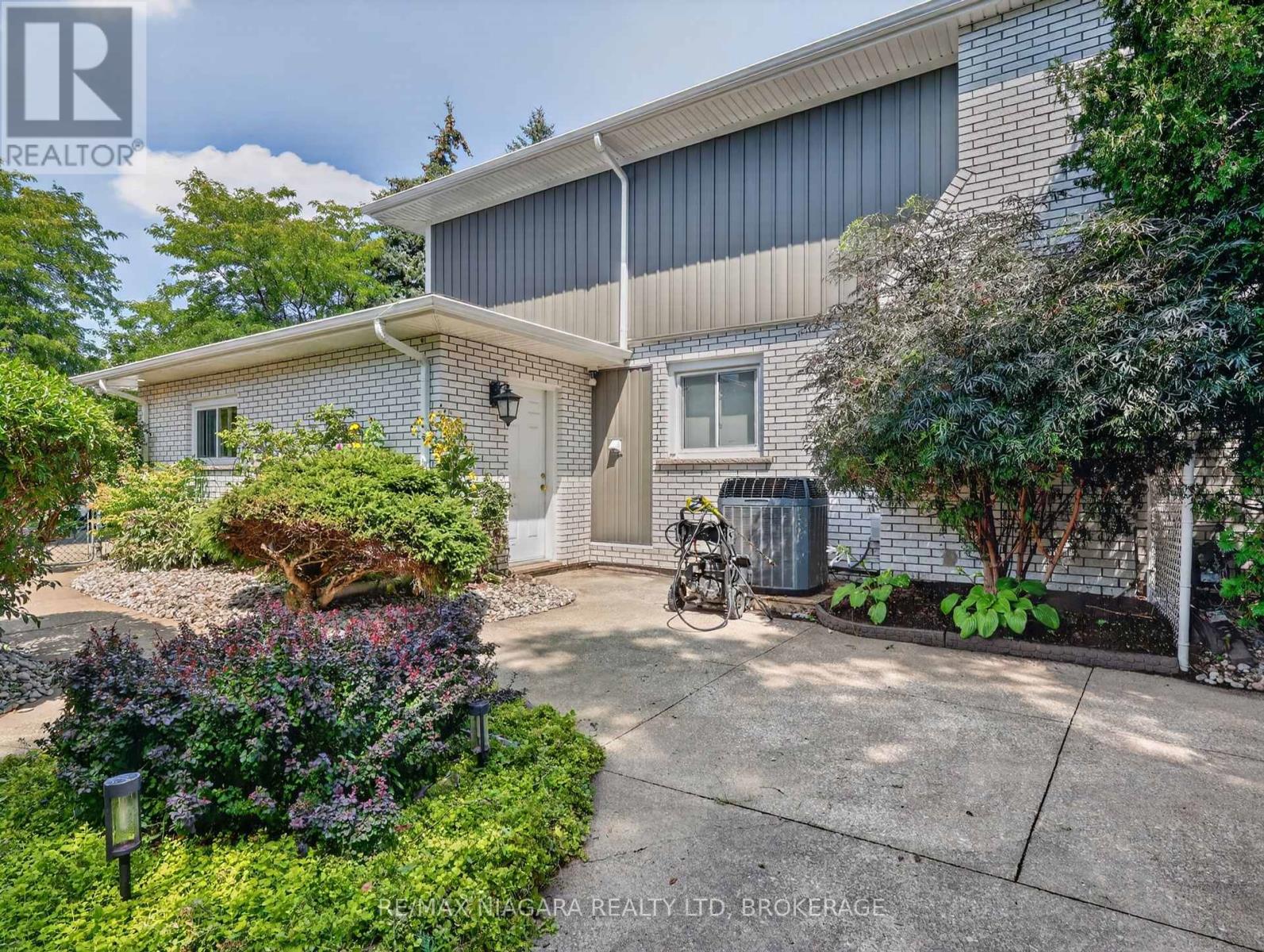 14 Fairlawn Court, St. Catharines, Ontario  L2M 7K4 - Photo 4 - X13723016