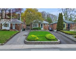64 NESBITT DRIVE, Toronto, Ontario