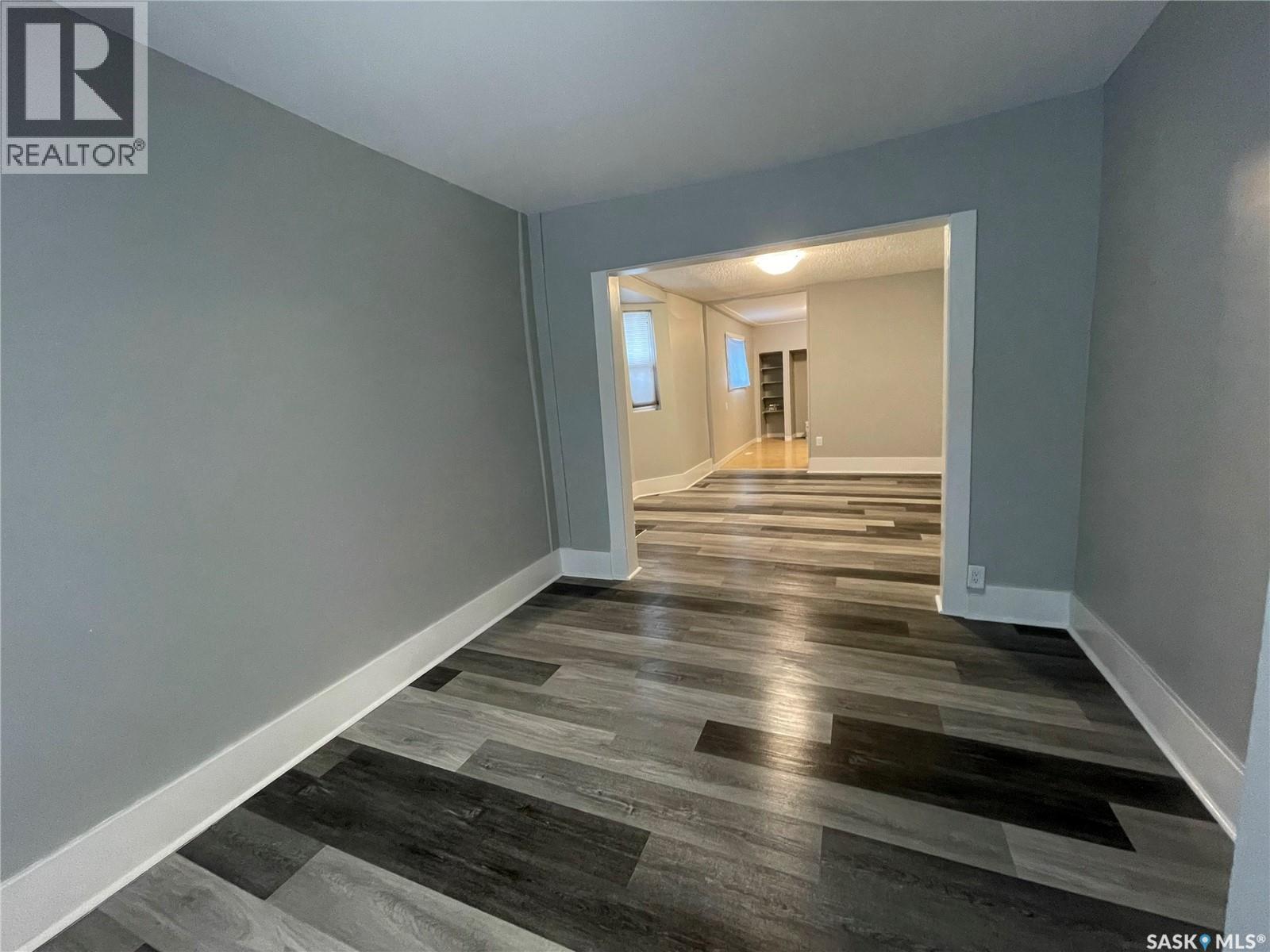 1331 B Avenue N, Saskatoon, Saskatchewan  S7L 1G6 - Photo 11 - SK046868