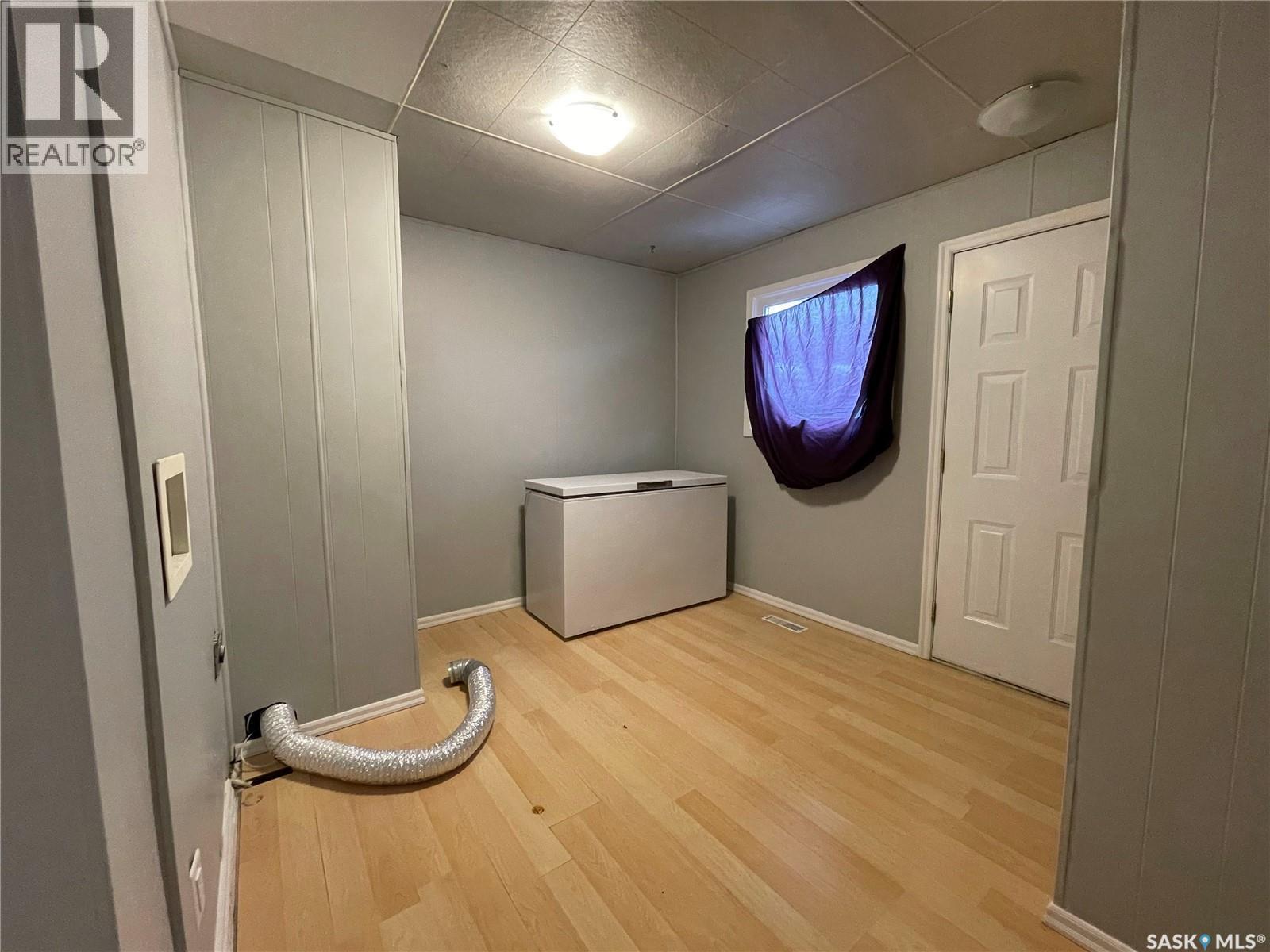 1331 B Avenue N, Saskatoon, Saskatchewan  S7L 1G6 - Photo 24 - SK046868