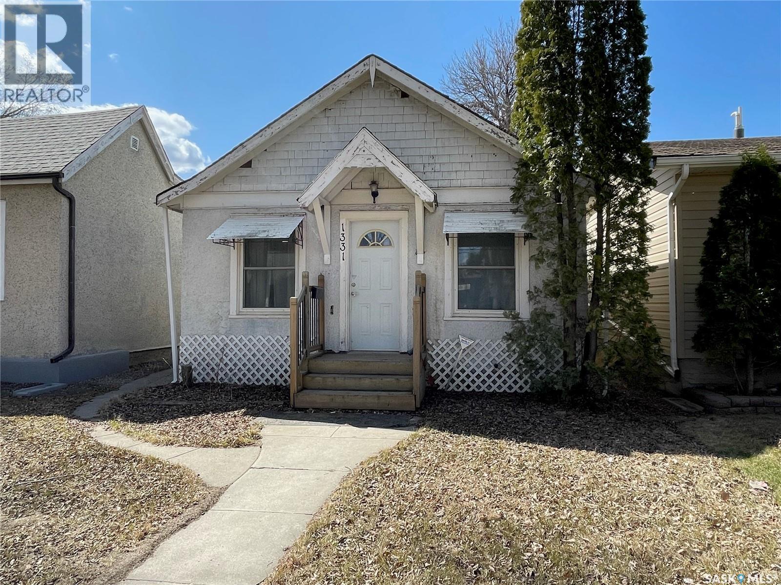 1331 B Avenue N, Saskatoon, Saskatchewan  S7L 1G6 - Photo 31 - SK046868