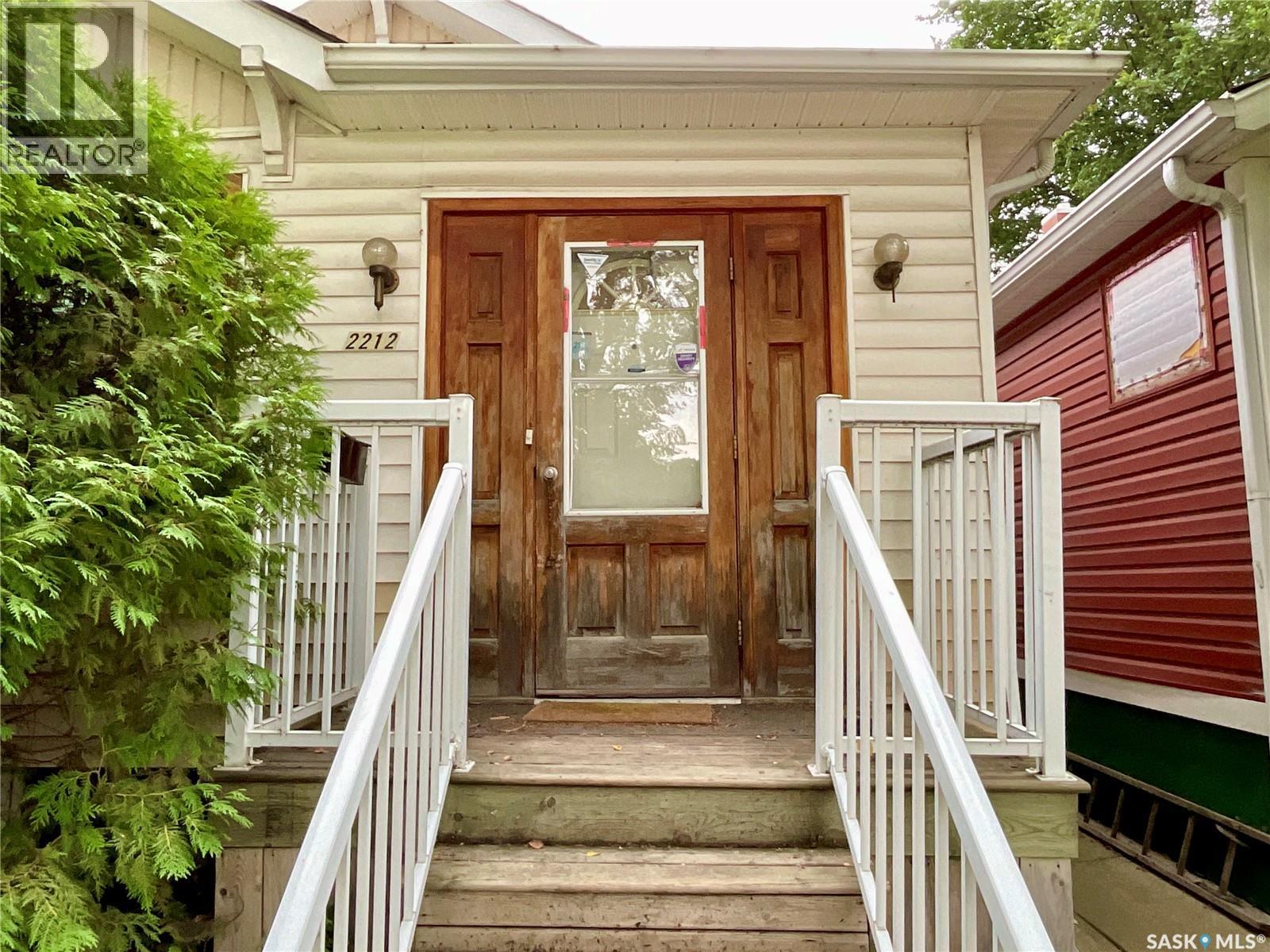 2212 Montreal Street, Regina, Saskatchewan  S4P 1L6 - Photo 1 - SK046810