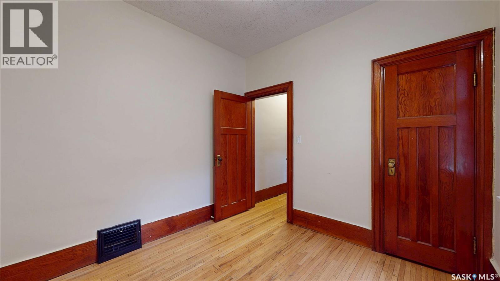 2212 Montreal Street, Regina, Saskatchewan  S4P 1L6 - Photo 18 - SK046810