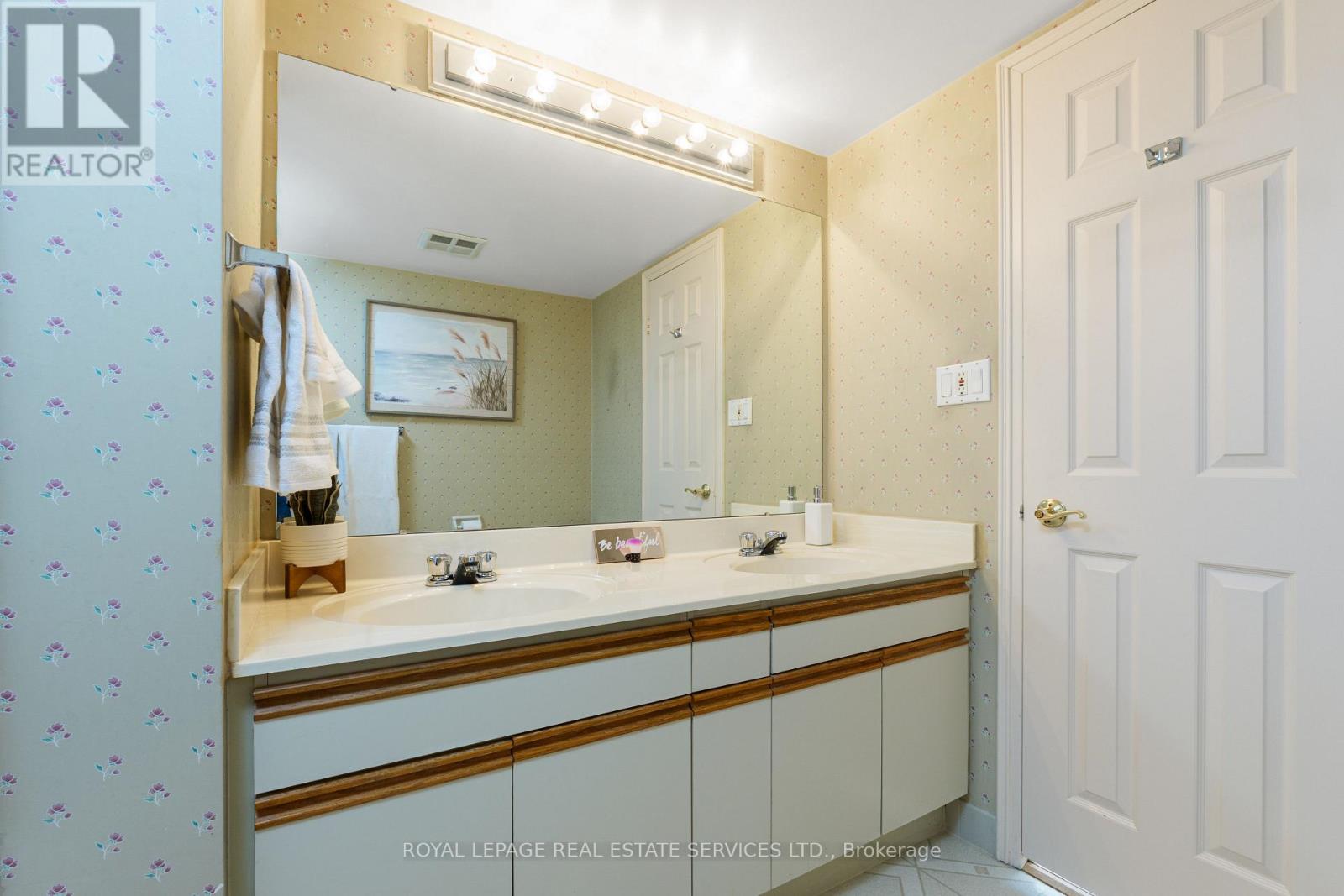 110 - 1240 Marlborough Court, Oakville, Ontario  L6H 3K7 - Photo 29 - W13722832