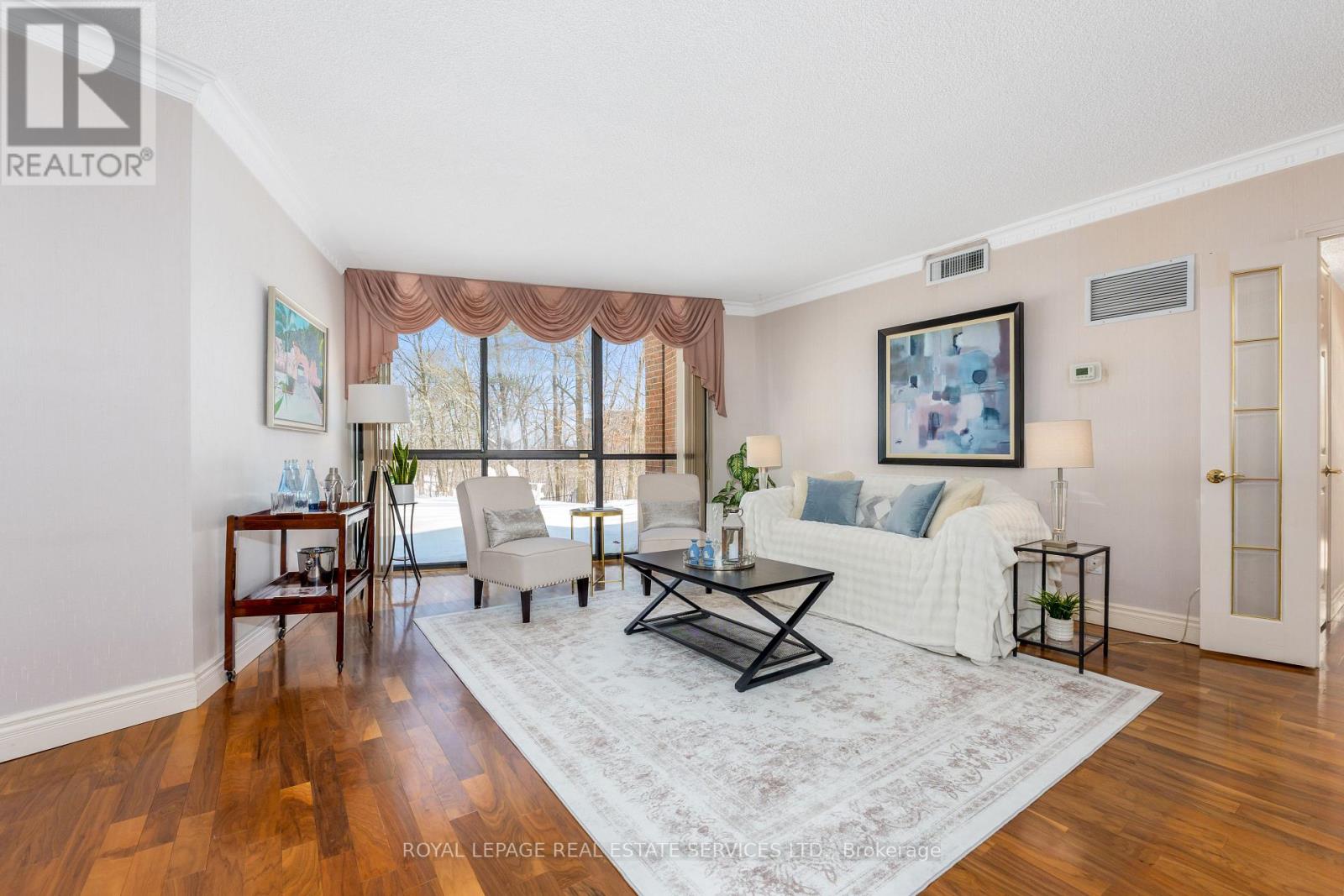 110 - 1240 Marlborough Court, Oakville, Ontario  L6H 3K7 - Photo 4 - W13722832